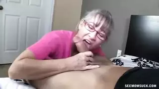 تغري أخيه لكي ينيكه