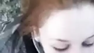 تصوير عل الارض فرخ عراقي معه طفاله يستغله