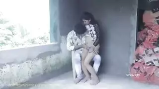 مقايضة الشرج بالوصول: زوجة الأب تتعرض للعنف لمشاهدة فيلم إباحي كامل