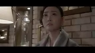 حمولات سميكة لسمراء يائسة تُضخ بقوة