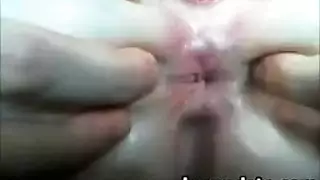شقراء نارية في جوارب فخذ حمراء تمص وتمارس الجنس