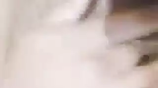 غالبًا ما تمارس لاتينا الهواة الجنس مع صديقها وتحفر مؤخرتها الضيقة باستخدام دسار