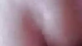 جلسة جماعية في حمام عام: نهاية بالقذف المزدوج