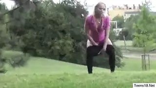 البظر عيد الميلاد ناضجة ويونغ
