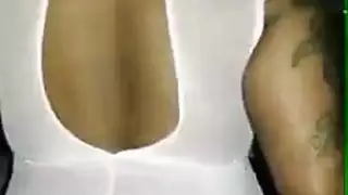 ملل المرأة الناضجة يؤدي إلى جلسة أفلام إباحية شديدة