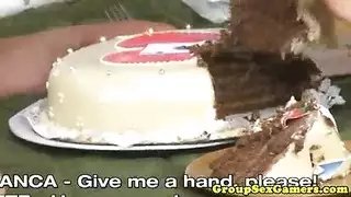 عروسه في ليله الدخلههي وعريسها