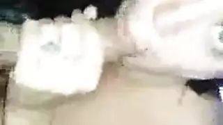 عربات الجنس الخادمات من طيزها