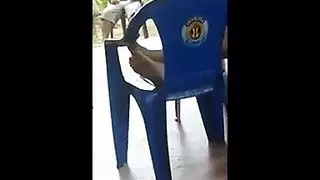 العاهرة الشقراء نيكول تأخذ عدة أعضاء ذكرية في السبا