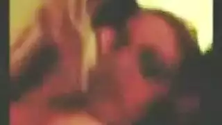 مصرية تقفيش واحضان