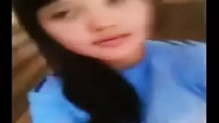 فتاة لنديه رى أمام الكامرى