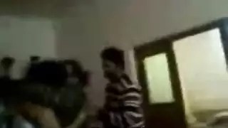 ثلاثي عربي جامح: خسرت الرهان، والآن هي عاهرتنا
