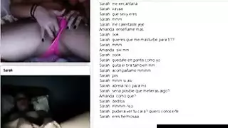 فتاة لاتينية تمص قضيبًا عملاقًا في مشهد بورنو صريح