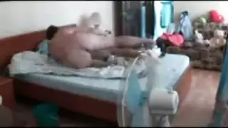 فتاة البغي العجوز تمارس الجنس القوي في استراحة الغداء