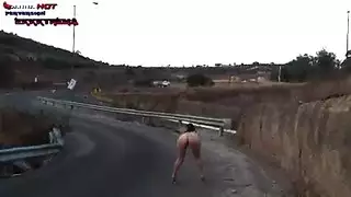 إلاهة الملا طفة