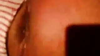 اللص يضاجعها بعنف أثناء السرقة