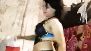 رقص شرقي مدربة اجنبية