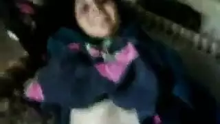 محجبة باكستانية مع إيلاج مزدوج ونيك أثدائي