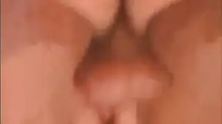 أم ناضجة بحذاء قرمزي تعطي رقصة فاحشة