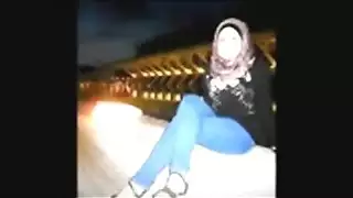 فتاة مصرية تدخل على اخوهاترية لبسهاوتقولة ميصلح