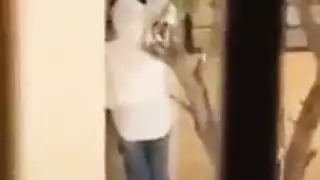 صورتها حبيبها ينيكها في الشارع