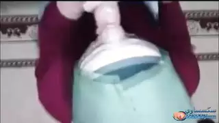 محجبة في حالة شبق تطلب ممارسة جنس فموي عنيف