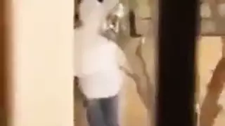 محجبة صاحبة المنزل