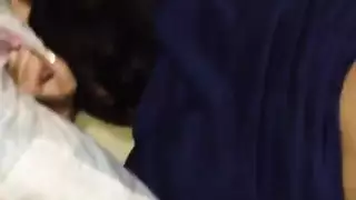 نجمت الإباحية كريسي لين تعمل على قضيب صلب قبل وضعية الكلب الشرجية