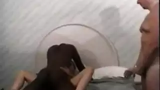 قواد الديوث: يؤجر زوجته لجنس جماعي صعب