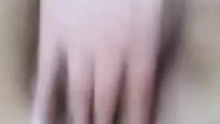 فيلم نيك خشن: عاهرة تونسية تمص و تركب قضيباً كبيراً