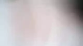 بنت تنتاك بكلب