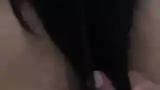 محنة مركبة متحركة لفتى عربي وسيم نحيف