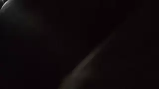 نحيف ، خشب الأبنوس فاتنة الحصول على شريكها الثابت ديك عميق في بوسها الرطب مجعد