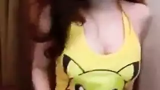 مثليه عذراء منفرد