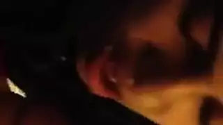 فاتنة جميلة مص على الديك بصوت عال