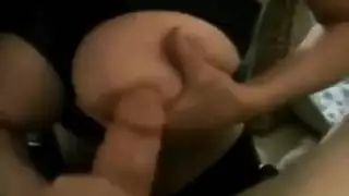 امرأة غريبة ومقرن هي ممارسة الجنس بجانب مكان النار، خلال اليوم