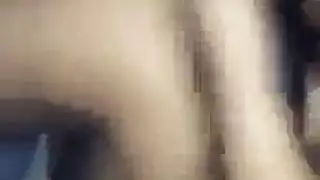 فتيات جميلات يمارسن الجنس الثلاثي مع المتعريات