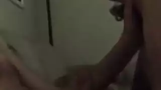 قرنية وقحة طرفة عين مصها صديقها