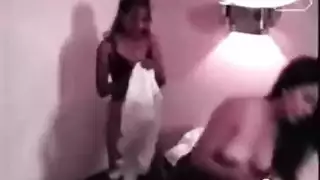 سكس سحاق اخوات محارم مع بعض بنت تمتع كس اخته مص وفرك