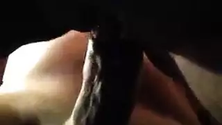 فاتنة سخيف وامتصاص عمال البناء الديك.