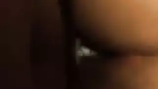 حصل الرجل الأسود على اللسان مذهل من جدة ثم مارس الجنس أدمغته