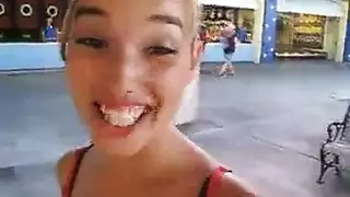 الفتيات الحلو، طرزان وبيلا روز يخونون مع بعضهم البعض والاستمتاع بكل ثانية منه.