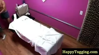 النساء ذوات القيعان الكبيرة مارس الجنس كثيرا