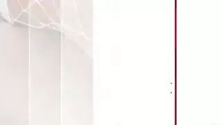 دمية غريبة تحصل على وخز شريكها الكبير بعمق داخل بوسها المشعر في الصباح