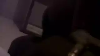 جبل سيئة تأخذ حمام دش فاخر