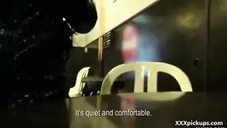 مص قضيبي في الأماكن العامة