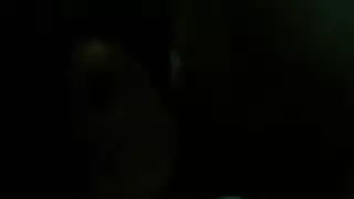 جيسي لين تحصل على قضيب أسود داخل العضو التناسلي النسوي لها ، في حين أن ديك كبيرة بيضاء تلعق وتفرك